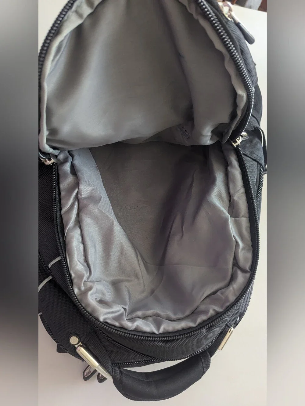 High Sierra Computer Travel Backpack W/Padded Shoulders, Multiple Pockets 22x14
